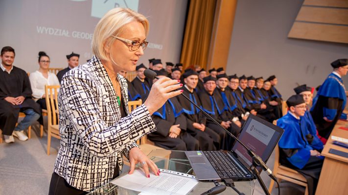 دکتر Dorota Grejner-Brzezinska